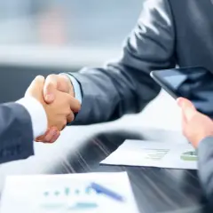 Na co można przeznaczyć dofinansowanie z urzędu pracy? Odkryj ograniczenia i możliwości