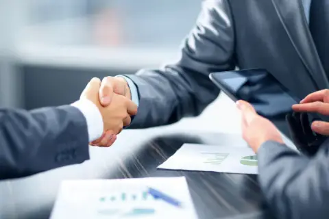 Na co można przeznaczyć dofinansowanie z urzędu pracy? Odkryj ograniczenia i możliwości