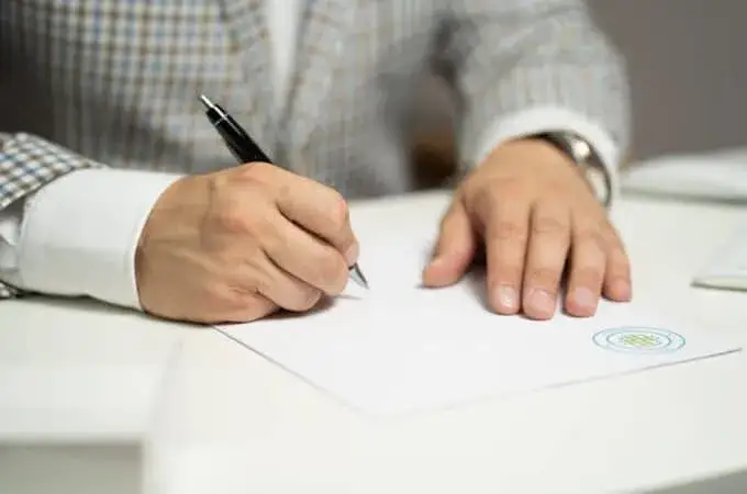 Zdjęcie Kto składa wniosek o wykreślenie hipoteki? Zrozum proces i uniknij problemów